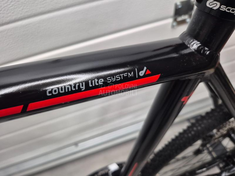 Cube Nature XT vel.62 cm TOP