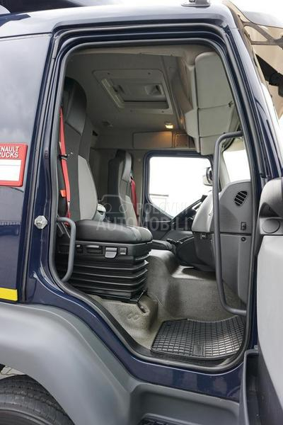 Renault D 16 cerada DOM1685