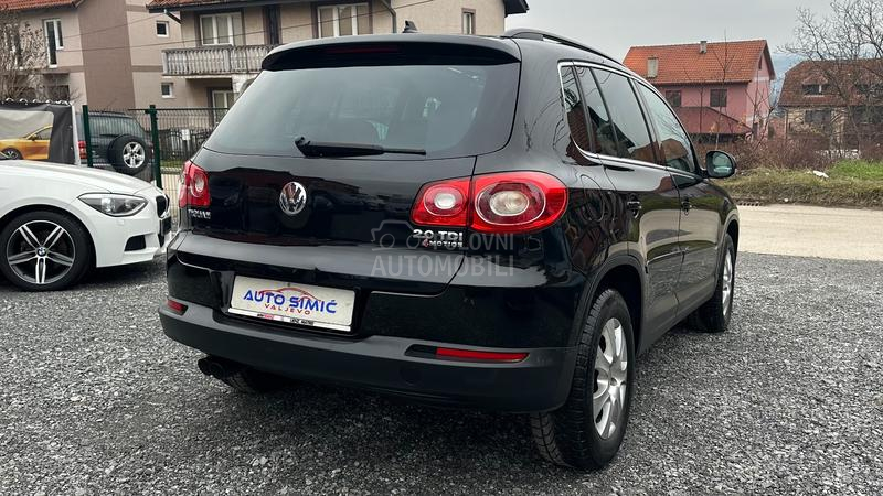 Volkswagen Tiguan 2.0TDI4X4 IZUZEETAN