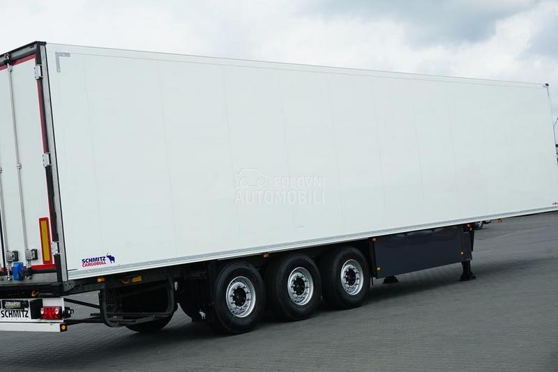 Schmitz Cargobull  DOM1688