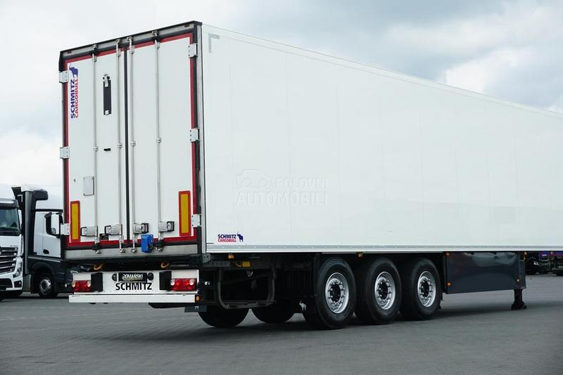 Schmitz Cargobull  DOM1688
