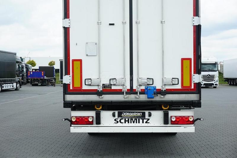Schmitz Cargobull  DOM1688