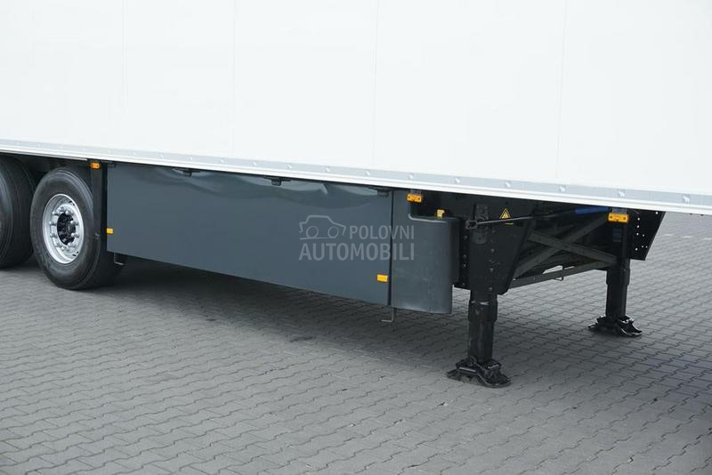 Schmitz Cargobull  DOM1688