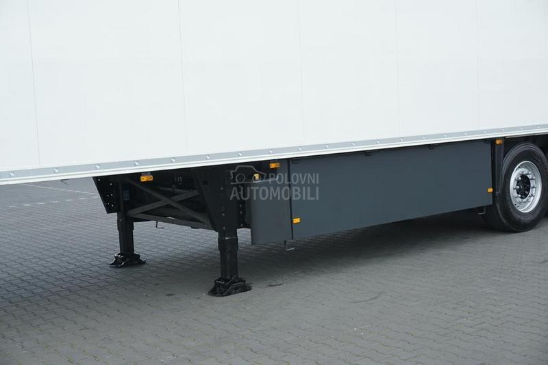 Schmitz Cargobull  DOM1688