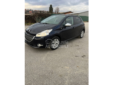 Peugeot 208 1.2 .12.V.60.K.W.