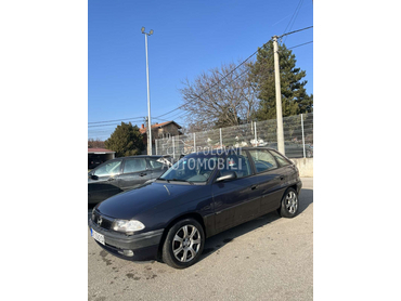 Opel Astra F 1.4