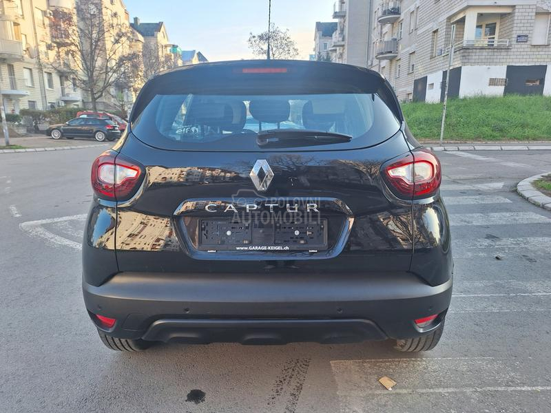 Renault Captur Suisse Line