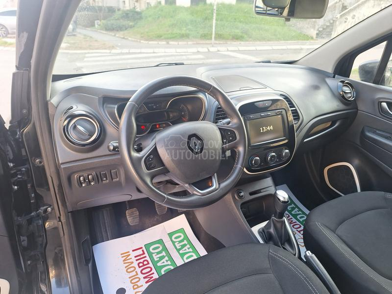 Renault Captur Suisse Line