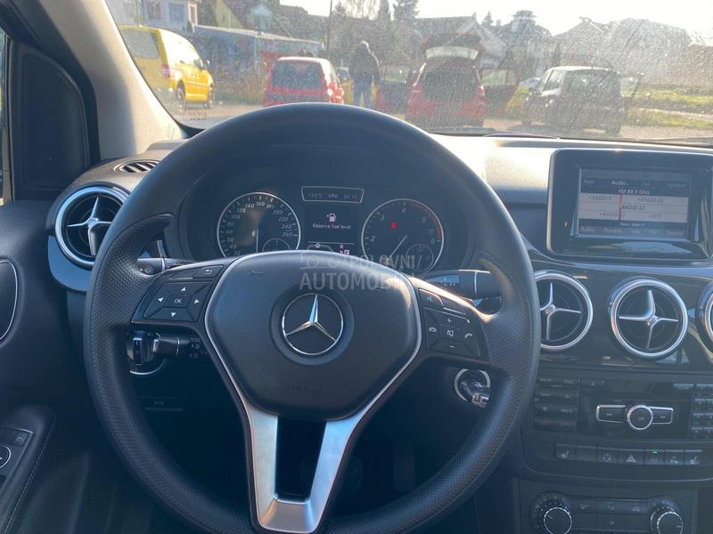 Mercedes Benz B 180 A U T O M A T I K