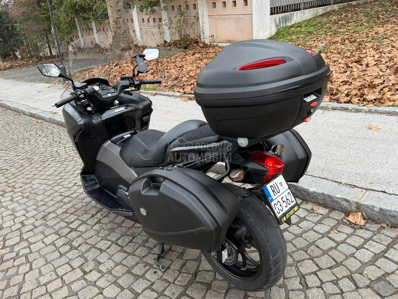 Honda Integra NC 700D