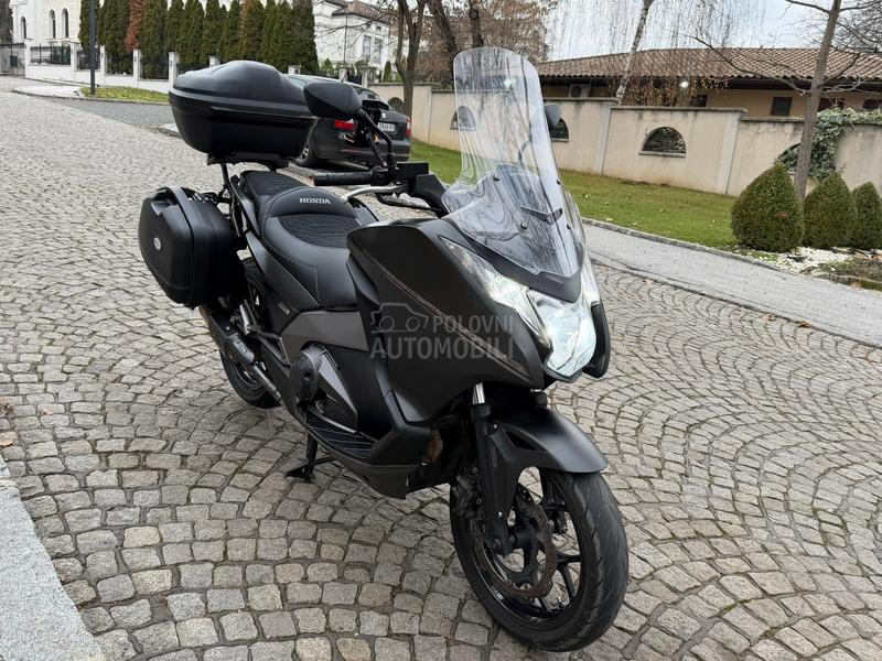 Honda Integra NC 700D