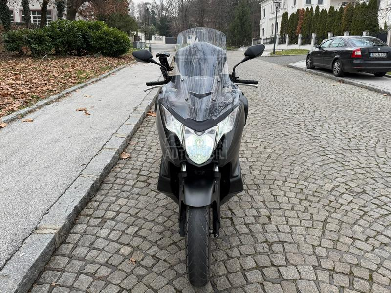 Honda Integra NC 700D