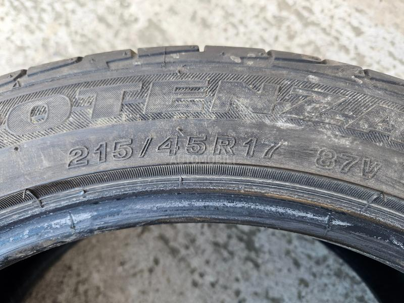 Bridgestone 215/45 R17 Letnja