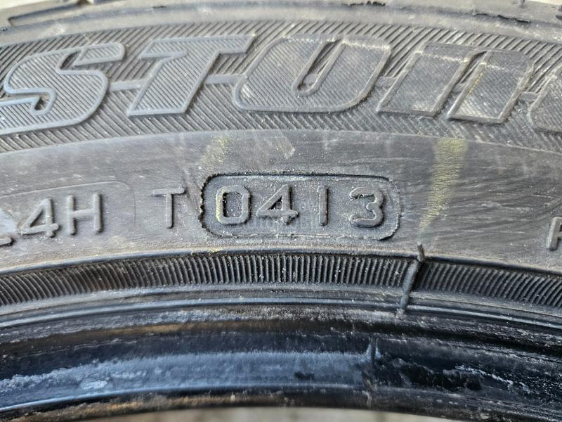 Bridgestone 215/45 R17 Letnja