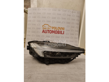 Desni mid led far za Volvo XC60 od 2018. do 2023. god.