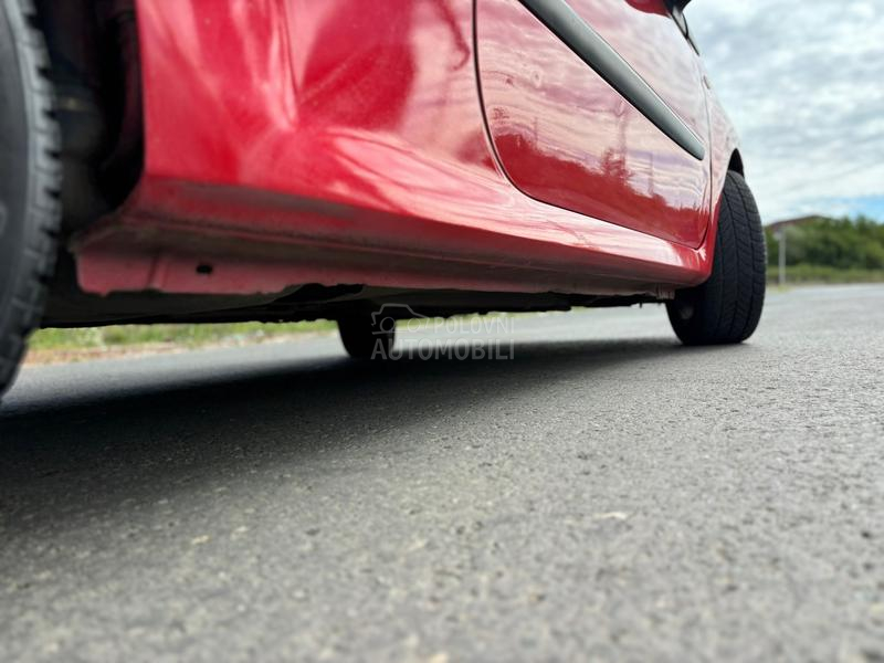 Renault Twingo 1.2 16V 75 GT