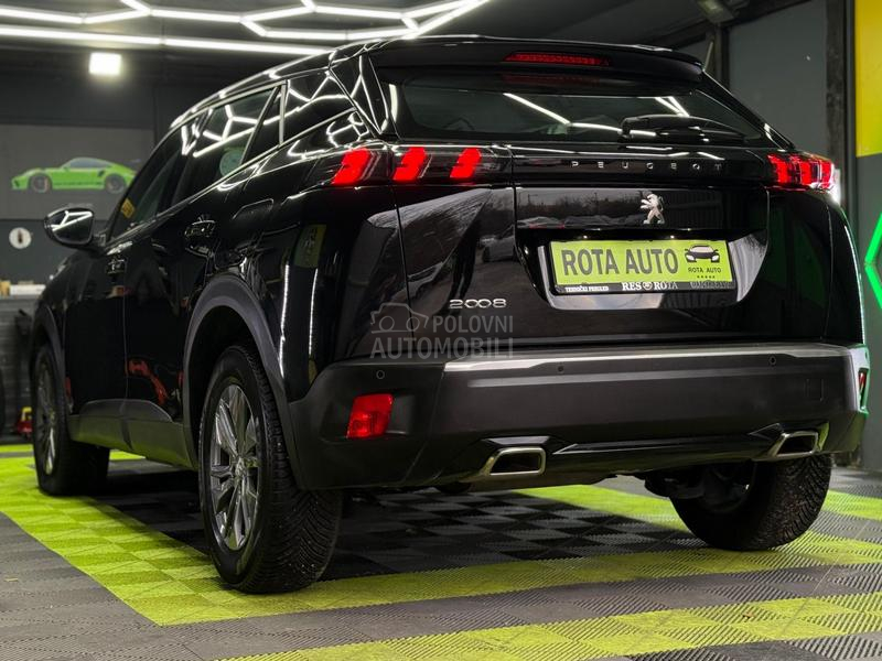 Peugeot 2008 1.2B AUTOM.