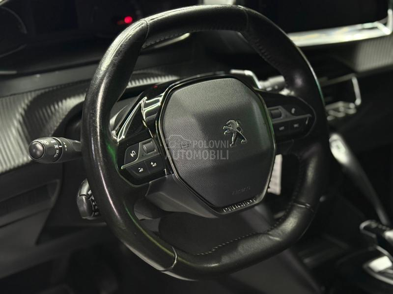 Peugeot 2008 1.2B AUTOM.