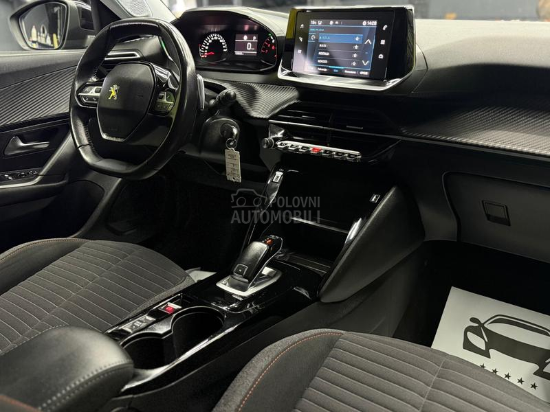 Peugeot 2008 1.2B AUTOM.