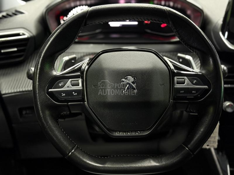 Peugeot 2008 1.2B AUTOM.