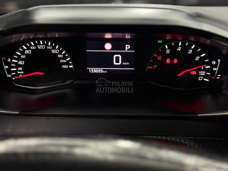 Peugeot 2008 1.2B AUTOM.