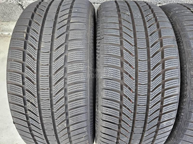 Continental 255/40 R21 Zimska