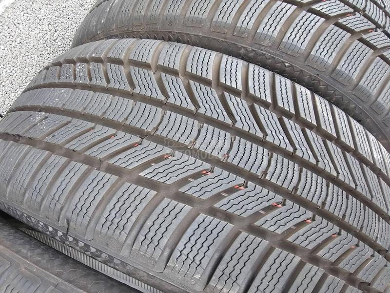 Continental 255/40 R21 Zimska