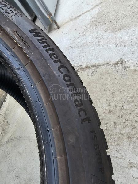 Continental 255/40 R21 Zimska