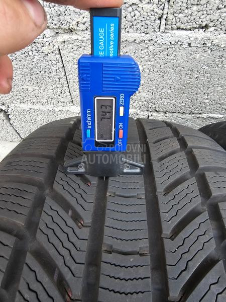 Continental 255/40 R21 Zimska