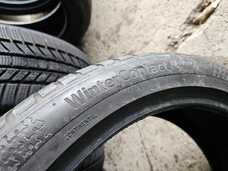 Continental 215/45 R20 Zimska