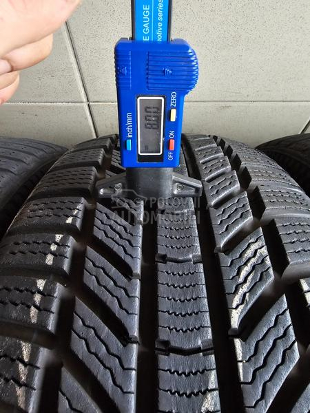 Continental 215/45 R20 Zimska