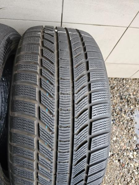 Continental 255/45 R20 Zimska