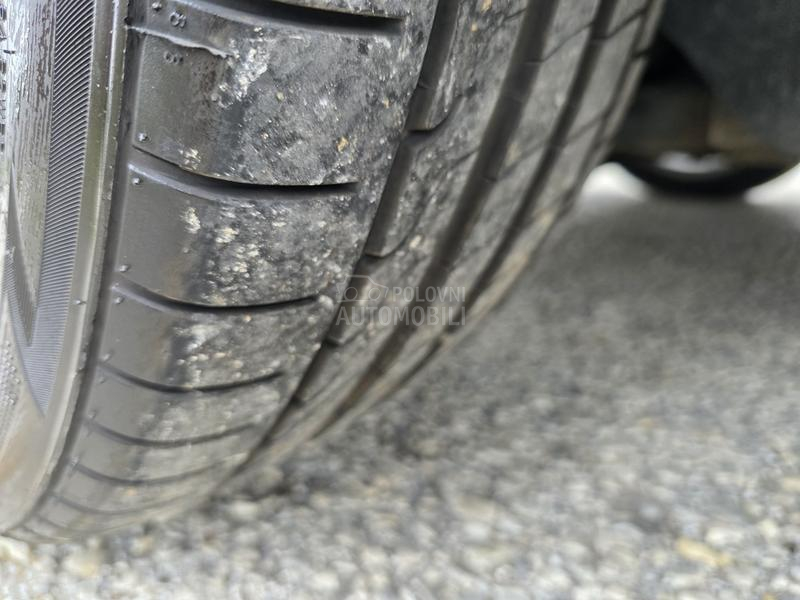 Volkswagen Touran 2.0 TDI