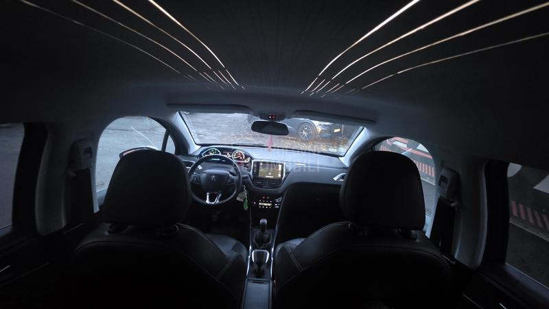 Peugeot 2008 1.6E-HDI ALLURE