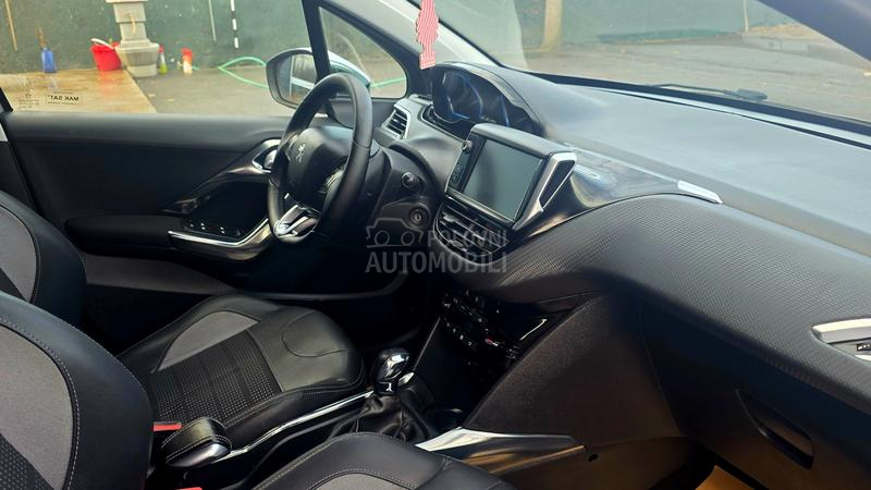 Peugeot 2008 1.6E-HDI ALLURE