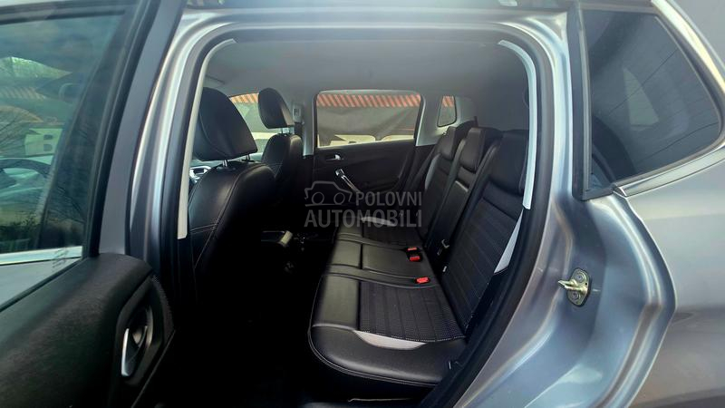 Peugeot 2008 1.6E-HDI ALLURE