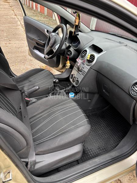 Opel Corsa D 