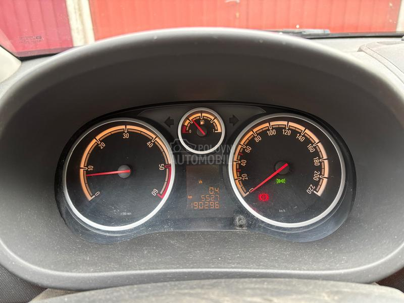 Opel Corsa D 