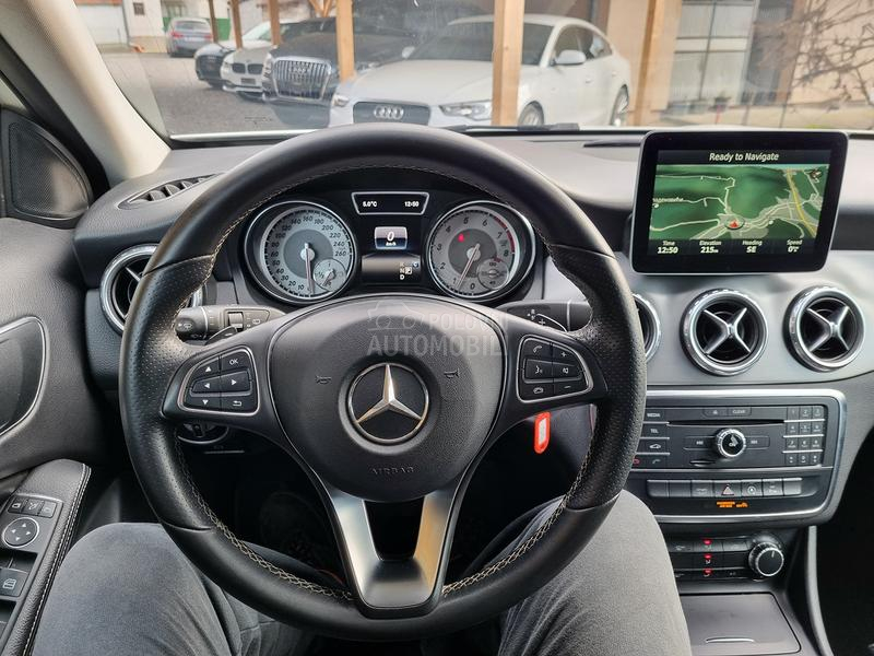 Mercedes Benz GLA 200 1.6T DCT