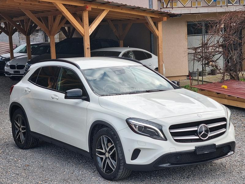 Mercedes Benz GLA 200 1.6T DCT
