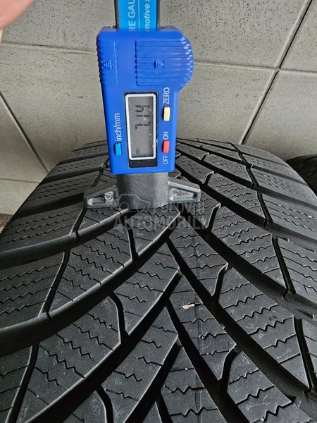 Semperit 205/55 R17 Zimska