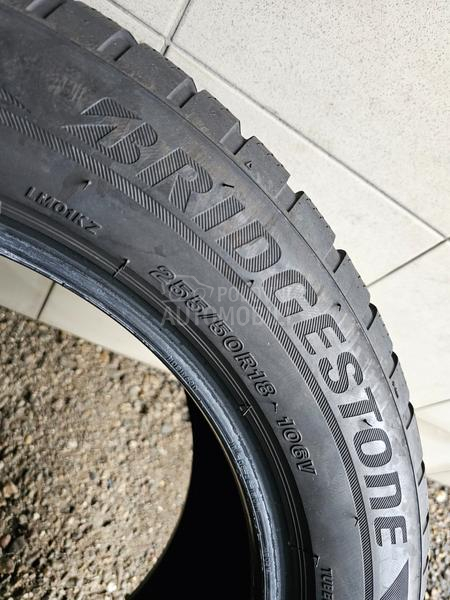 Bridgestone 255/50 R18 Zimska