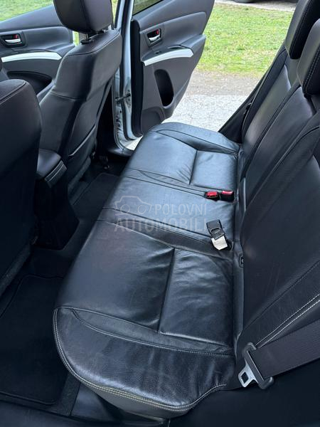 Suzuki SX4 S-Cross 1.6DDiS/PERLA/F-ULL