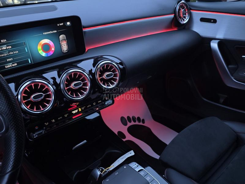 Mercedes Benz A 180 AMG PREMIUM