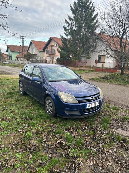 Opel Astra H 