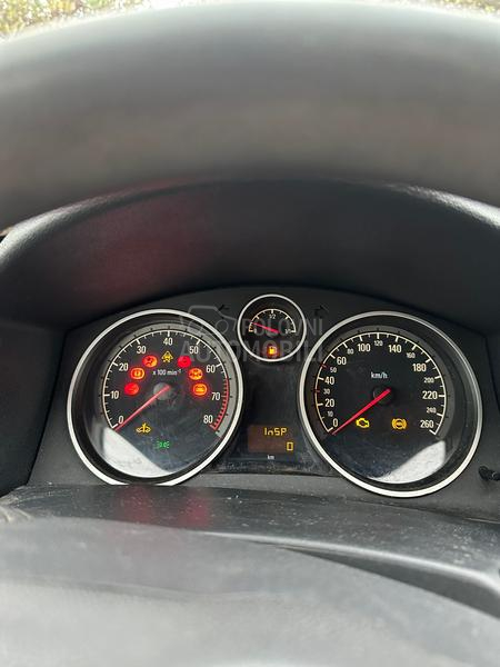 Opel Astra H 