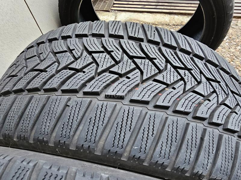 Dunlop 225/40 R18 Zimska