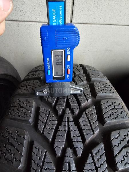 Dunlop 185/60 R15 Zimska