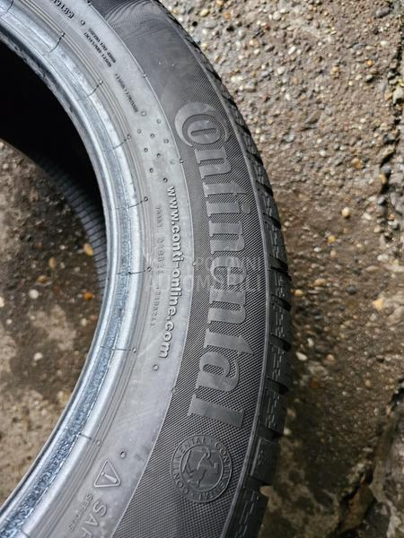 Continental 225/55 R17 Zimska