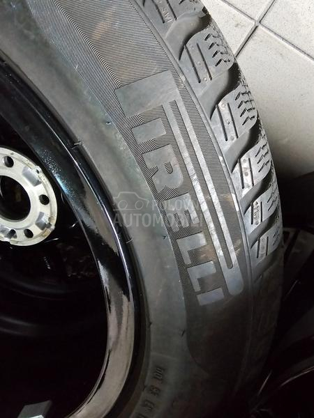 Pirelli 225/55 R17 Zimska